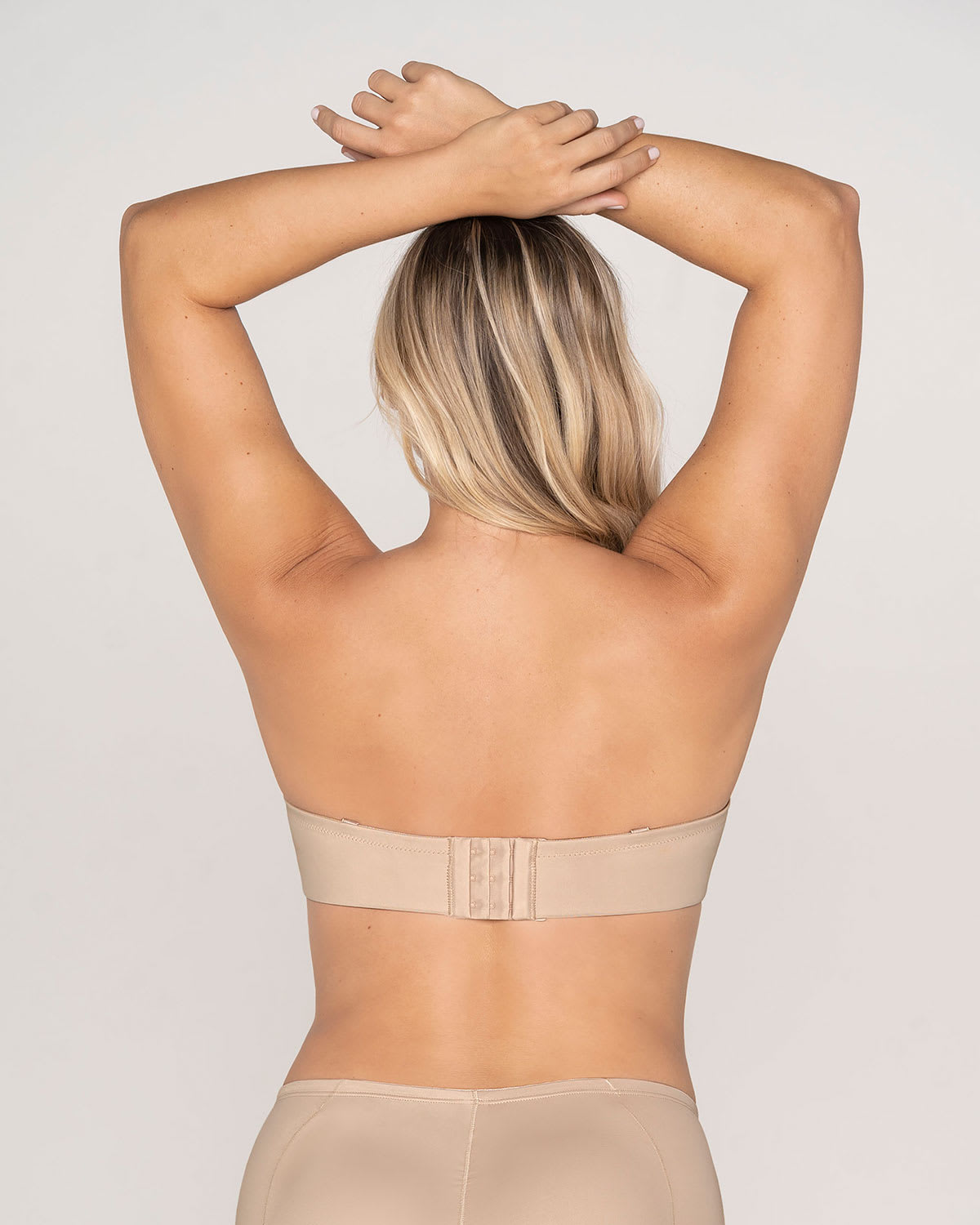 Sujetador sin tirantes con control fuerte de espalda perfect strapless#color_802-habano-claro