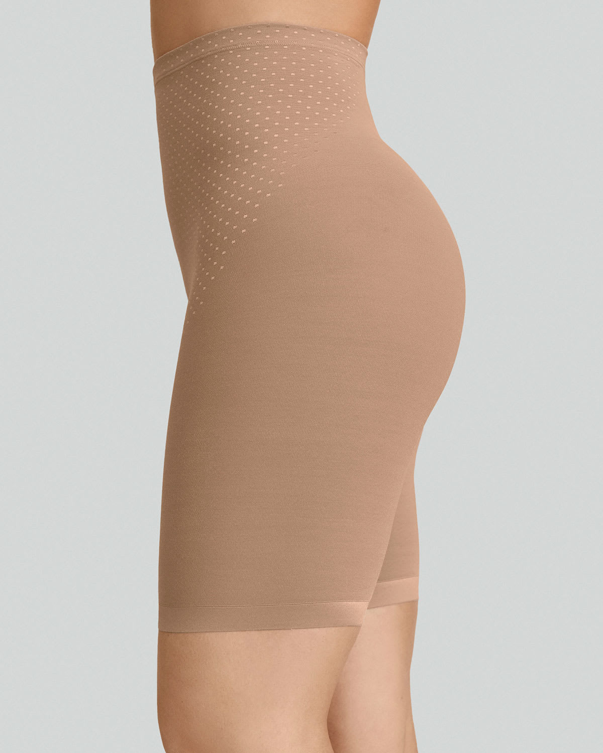 Short de control suave de abdomen efecto invisible tiro alto#color_857-habano