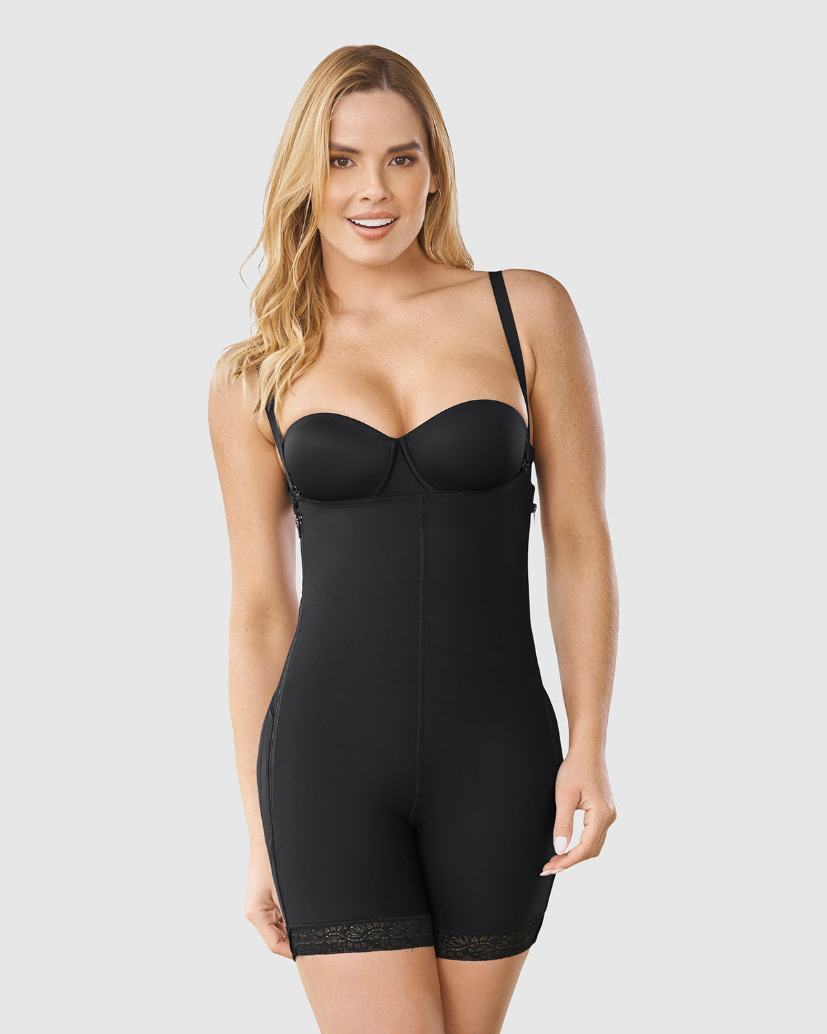 Body de control pecho libre ideal como postquirúrgico con cierres laterales#color_700-negro