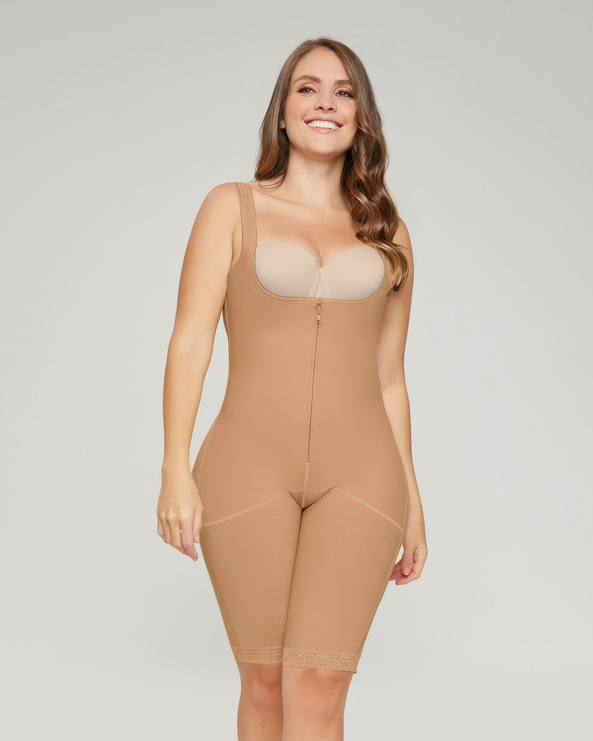 Faja body de uso diario con control fuerte#color_880-beige