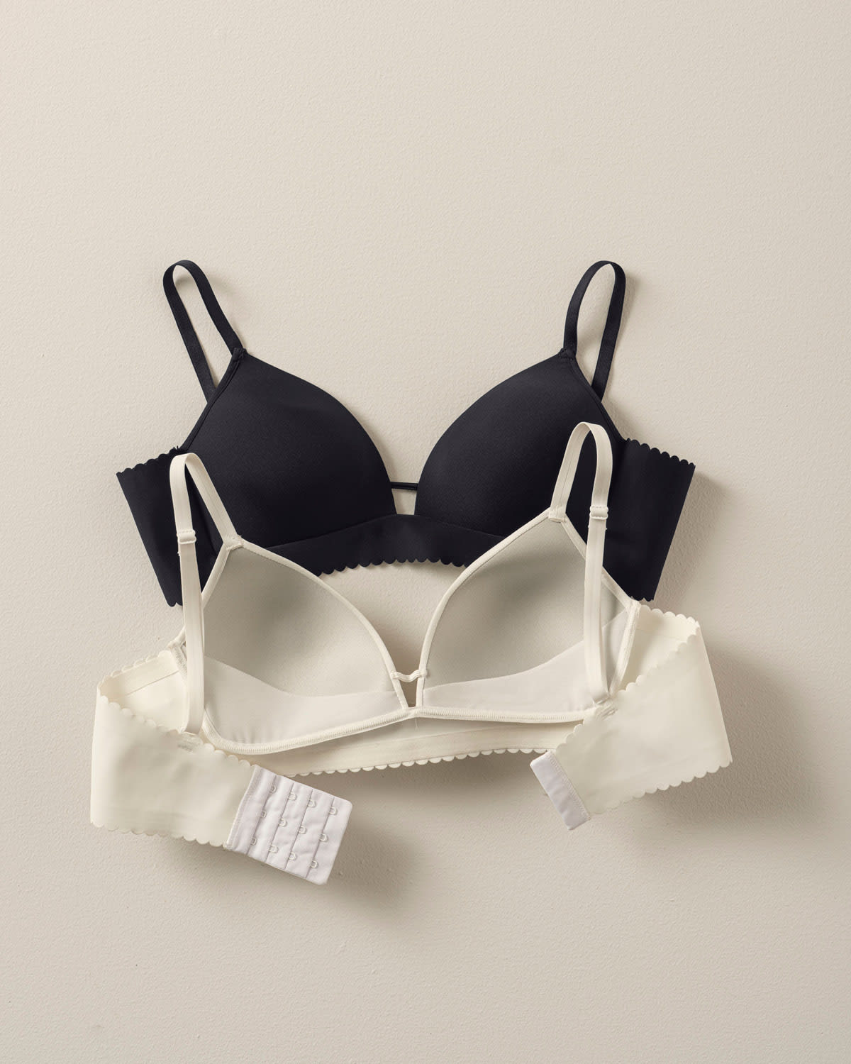 Sujetador de escote profundo con relleno suave sin aro perfect comfort bra#color_253-marfil