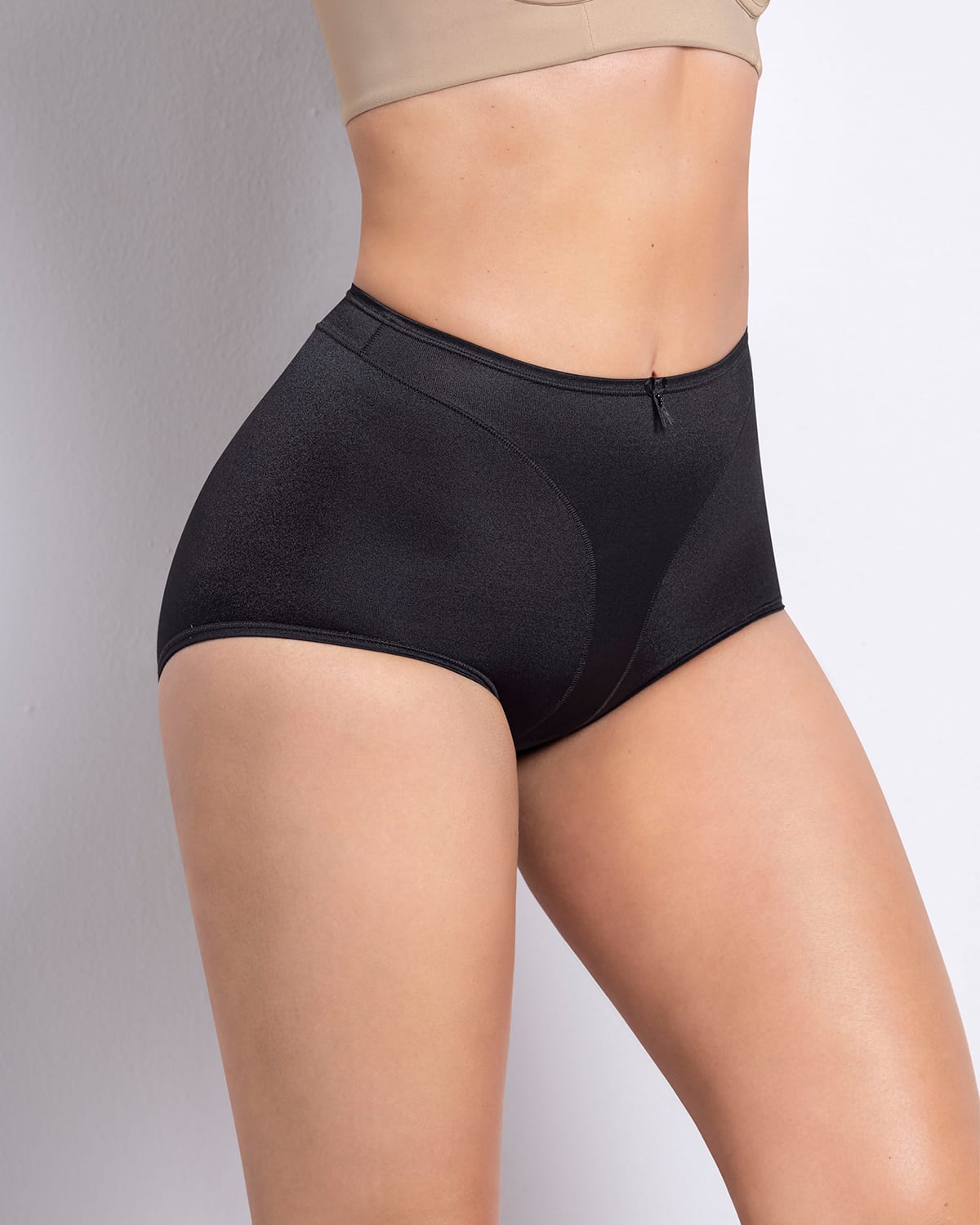 Paquete x 2 bragas fajas clásicas con control suave de abdomen#color_700-negro