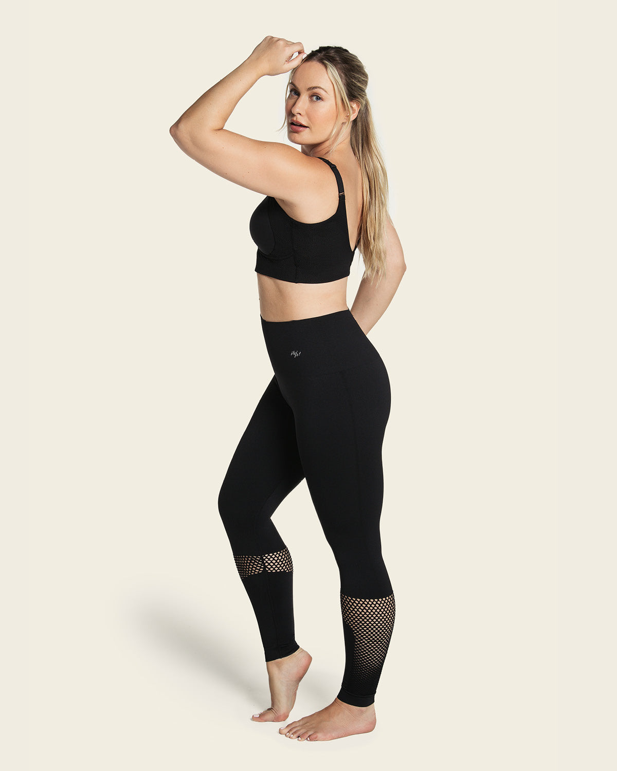 Legging deportivo de tiro alto sin costuras con fajón doble tela en cintura y mallas transpirables#color_700-negro