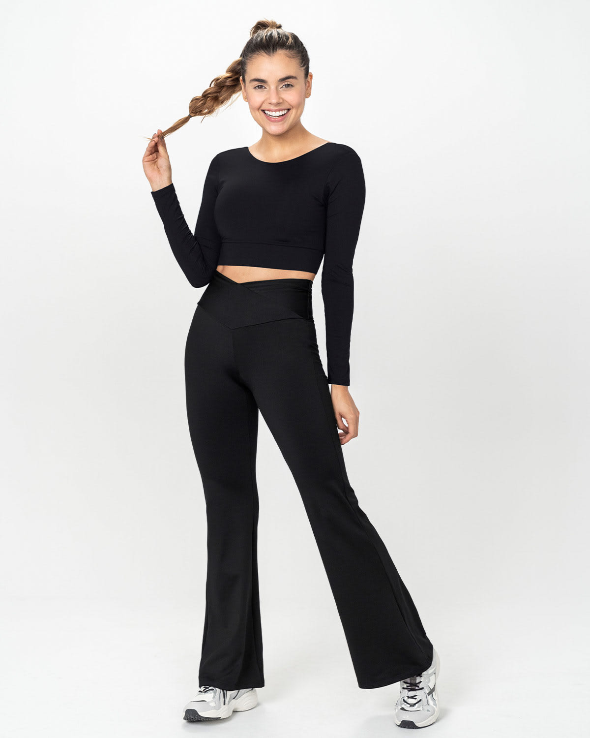 Legging bota ancha con control en abdomen y muslos#color_700-negro