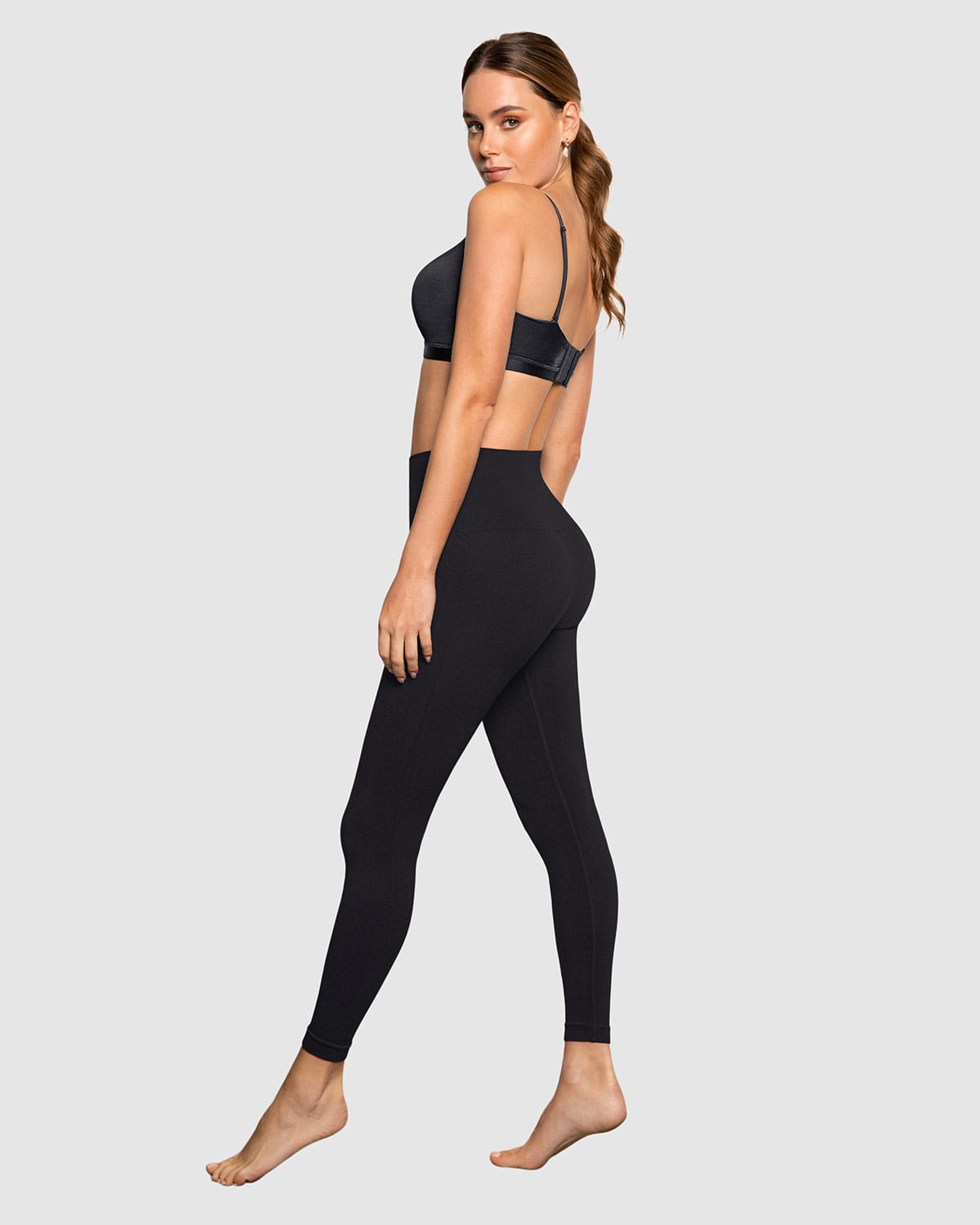 Legging de tiro alto y control suave de abdomen ultracómodo con pocas costuras#color_700-negro