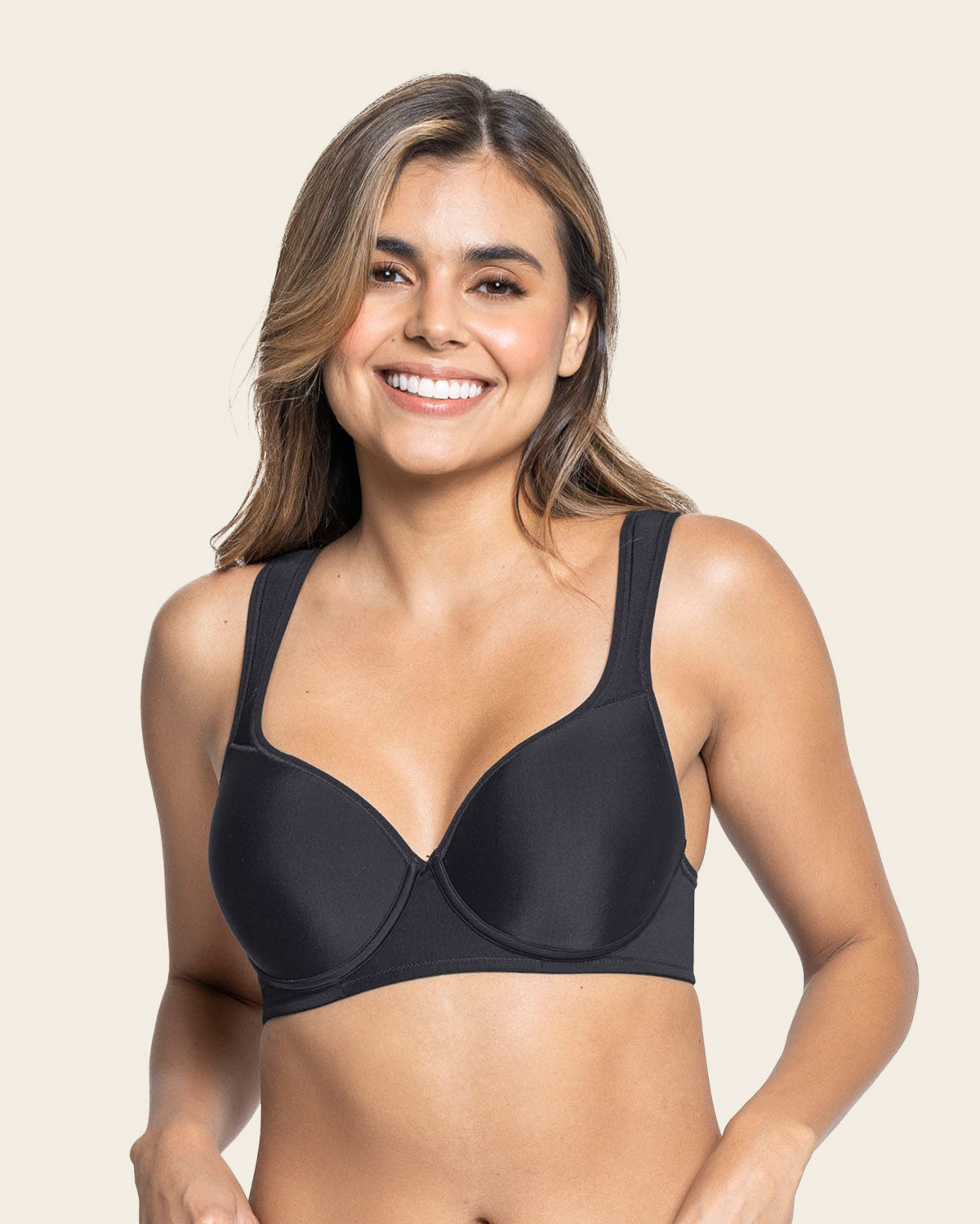 Sujetador triangular de buen cubrimiento y push up suave#color_700-negro